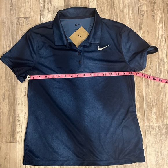 Nike Victory Women's Dri-FIT Short-Sleeve Printed Golf Polo - Picture 7 of 8